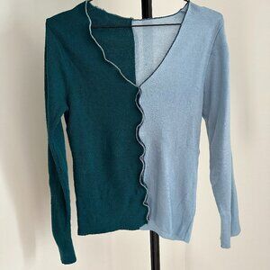 Vintage 90's two-toned, light weight sweater